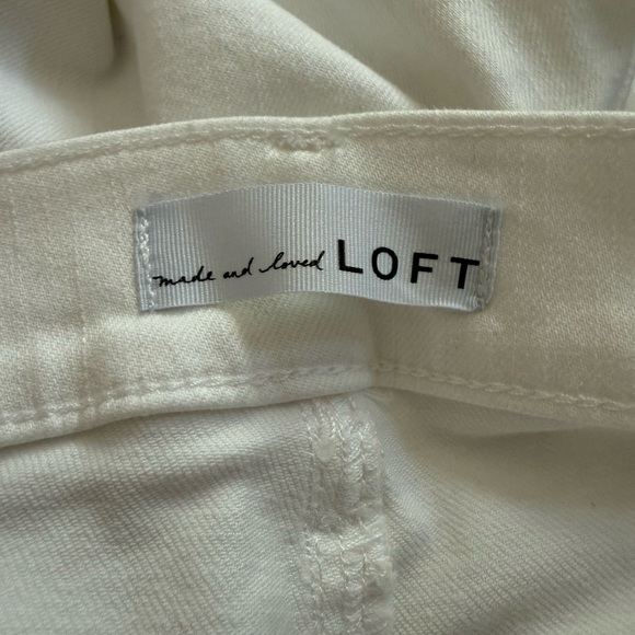 LOFT Wide Leg High Rise White Frayed Hem Jeans Size 29 8 Petite​ - Picture 7 of 7